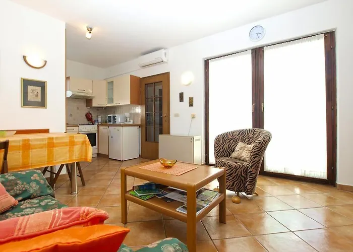 Apartment Leni