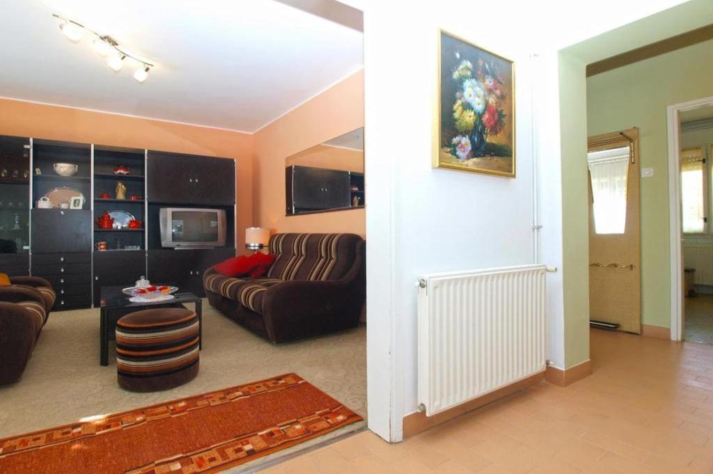 Apartment Leni Pula