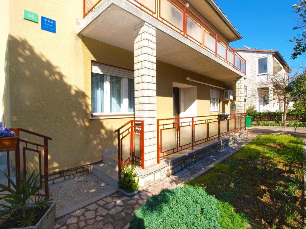Leni Apartment Pula